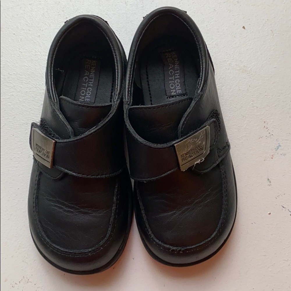 Kenneth Cole boys dress shoes (size 8)